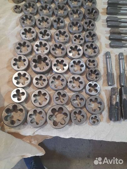 Метчики и плашки