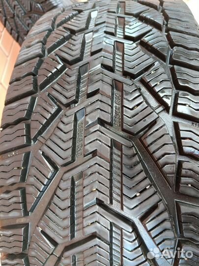 Tigar Winter 235/45 R18