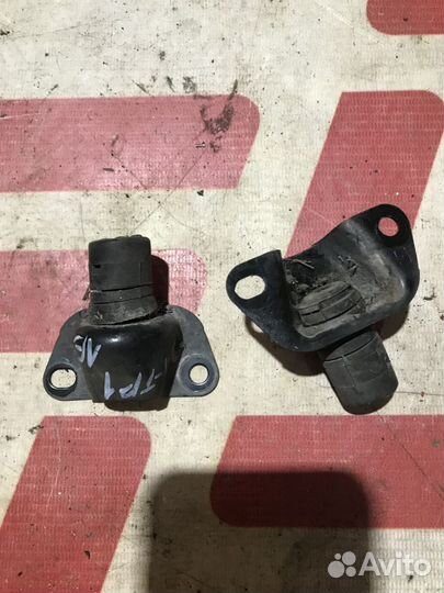 Отбойник двери багажника Nissan X-Trail II (2007—2