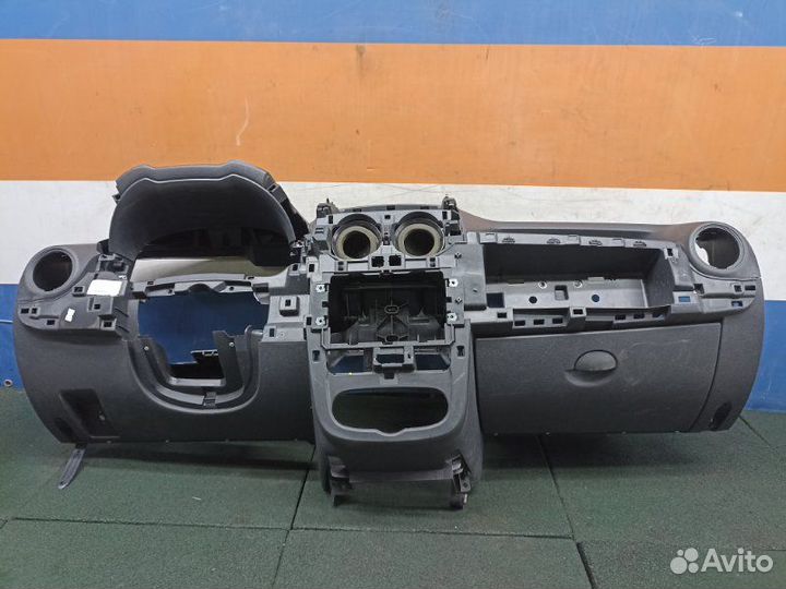 Торпедо Renault Duster 1 HSA 2.0 F4R410 2019