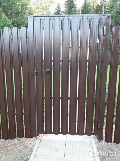 Евроштакетник забор из евроштакетника