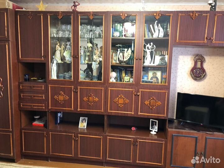 Стенка. Шкаф