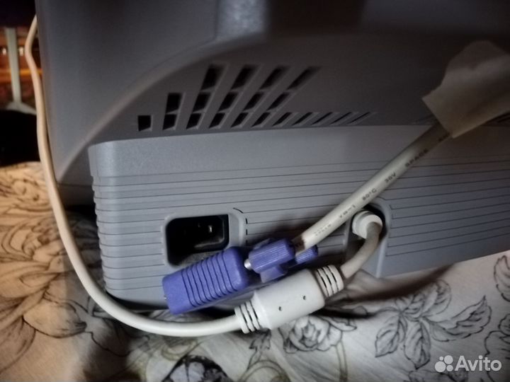 Монитор для компьютера LG flatron ez T710