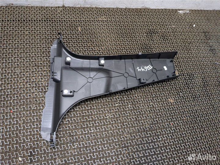 Обшивка центральной стойки Renault Kadjar, 2016