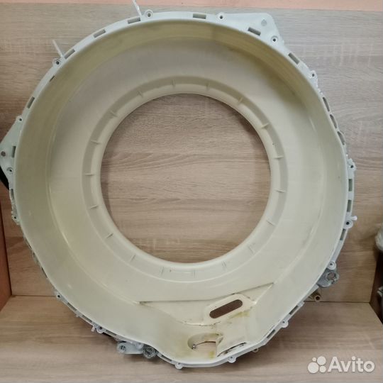 Передняя часть бака стиральной машины Bosch 710048