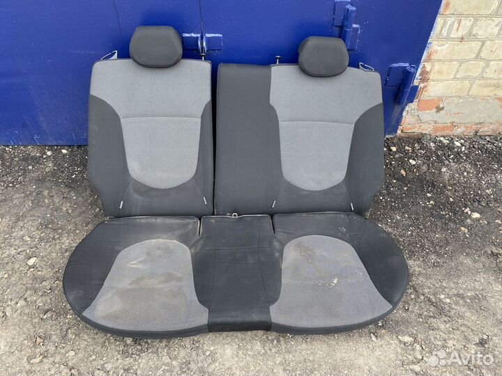 Задние Сидения Hyundai Solaris 2013г