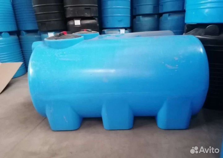 Бак для воды 1000 литров горизонтальная
