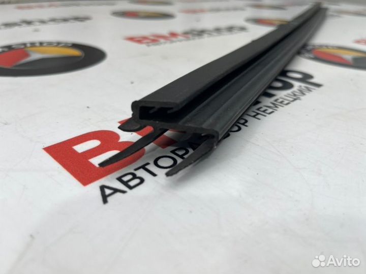 Молдинг на дверь (бархотка) передний левый Bmw