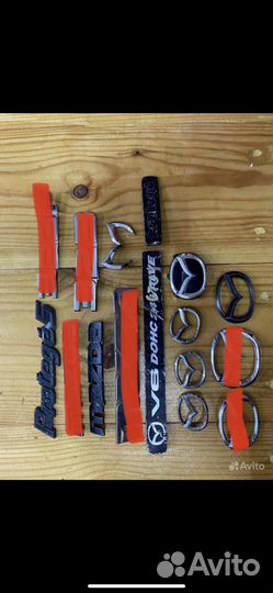 Шильдик эмблема Mazda