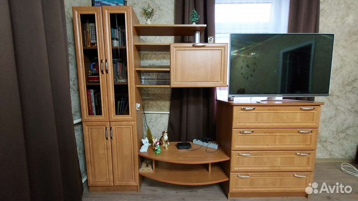 Стенка в гостиную