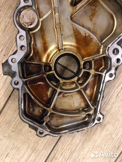 Крышка двигателя боковая Nissan Serena C25 MR20