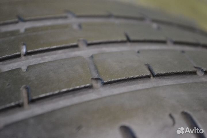 Pirelli P Zero 265/35 R20