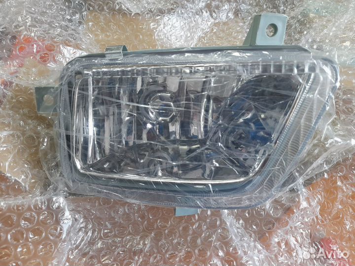 Фара противотуманная передняя левая 1069,1049А, 10