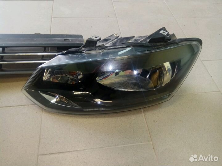 Фара Volkswagen Polo