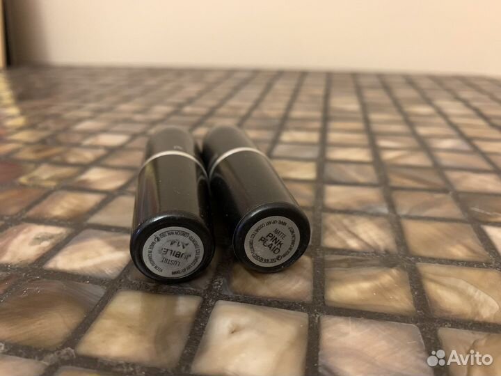 Помада разных брендов