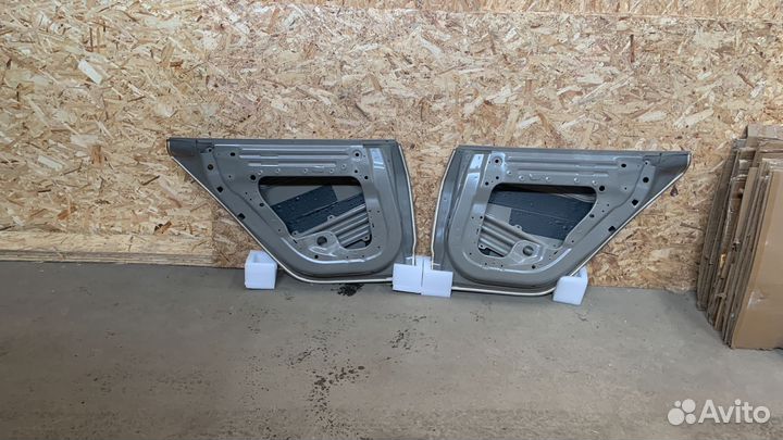 Дверь передняя Tesla Model 3 2017