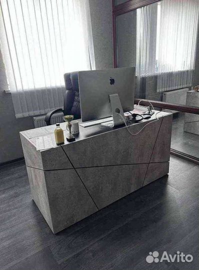 Стол компьютерный