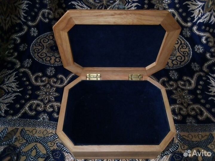 Шкатулка для украшений