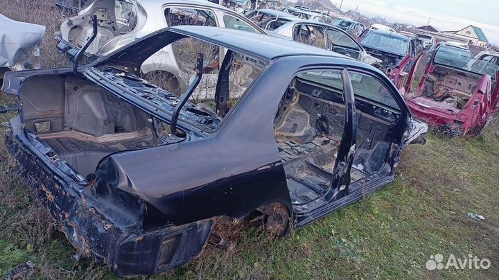 Мицубиси Лансер 9 заднее правое крыло. четверть