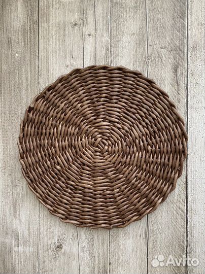 Салфетка сервировочная из бумажной лозы