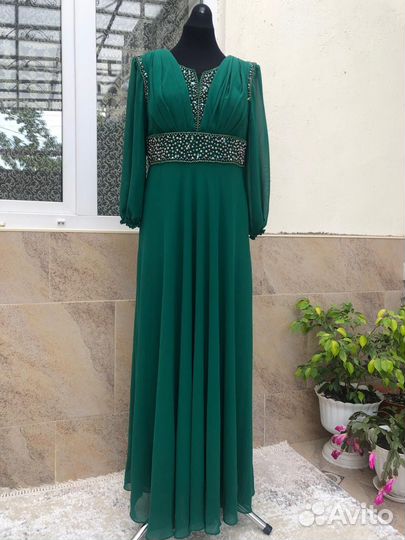 Вечернее платье