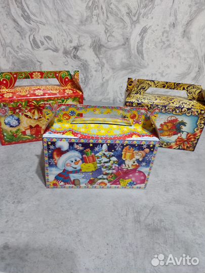 Коробка для сладких новогодних подарков