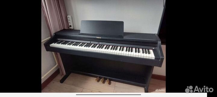 Цифровое пианино роланд RP 301Цифровое пианино