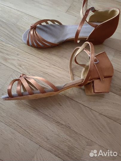 Рейтинговые туфли для бальных танцев 37