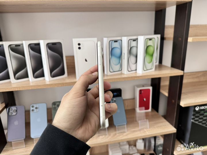 iPhone 11, 128 ГБ