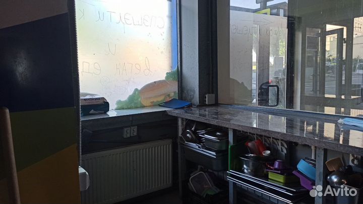 Кухня с выходом на улицу