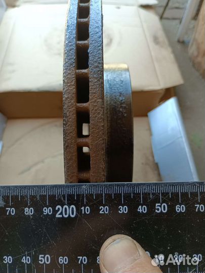 Тормозные диски и суппорта Honda Civic