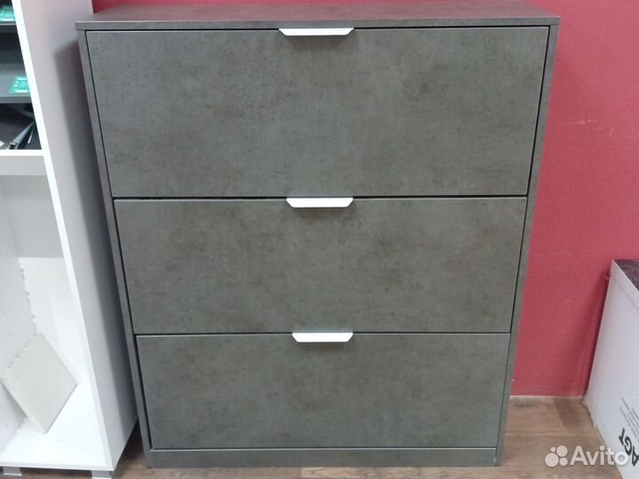 Продам обувницу