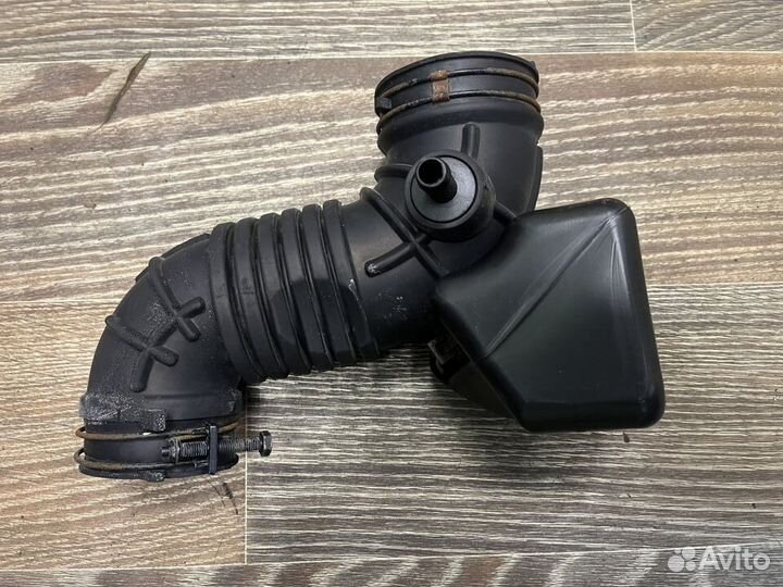 Патрубок, гофра воздушного фильтра Kia Rio 3