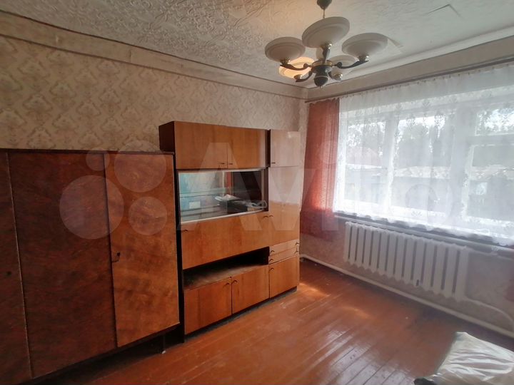 3-к. квартира, 49 м², 1/2 эт.