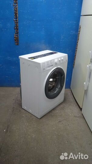 Стиральная машина бу узкая Hotpoint Ariston
