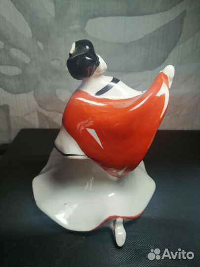 Фарфоровые статуэтки СССР