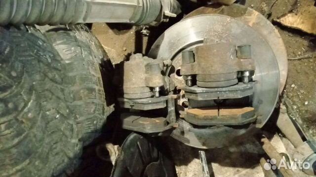 Передний правый суппорт skoda yeti 1.2