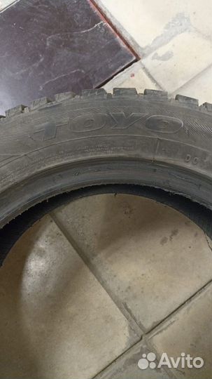 Toyo Observe Ice-Freezer 205/55 R16