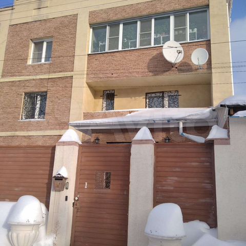 Дом 420,3 м² на участке 15 сот.