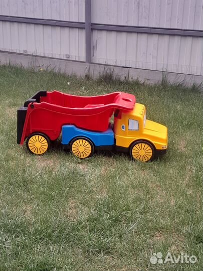 Детская машина каталка бу с прицепом