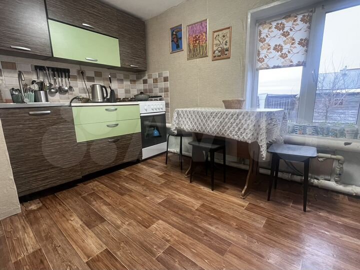 Дом 52 м² на участке 8 сот.