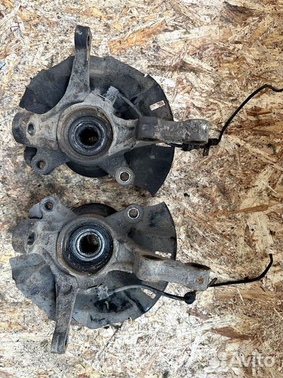 Поворотный кулак левый правый kia rio 3 solaris