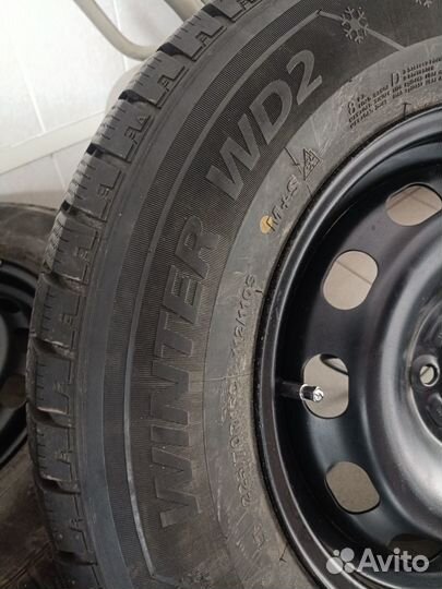 Delinte Winter WD42 225/70 R15 112