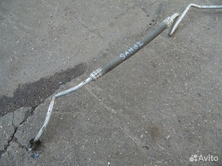 Трубка кондиционера 1.6 Рено Сандеро 1