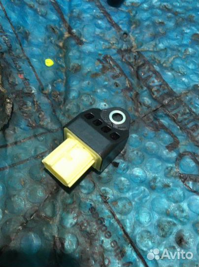 Датчик AIR BAG Toyota Land Cruiser 200 4 2016
