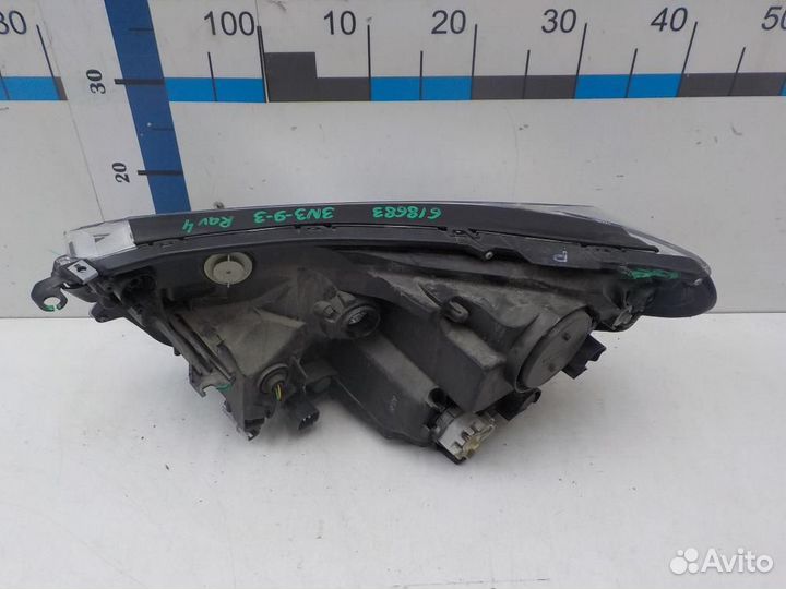 Фара правая Toyota RAV4