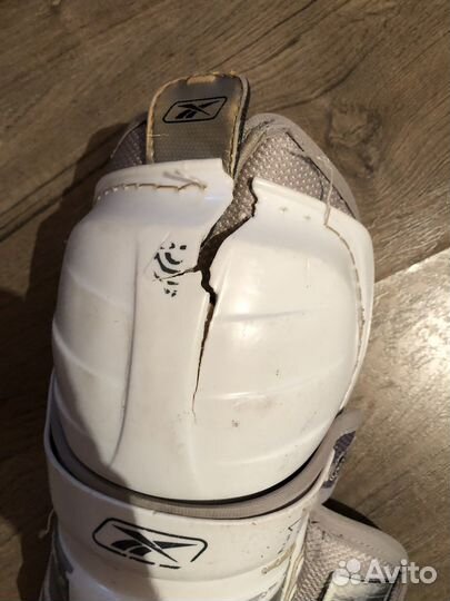 Щетки хоккейные