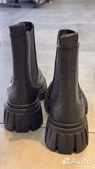 Ботинки женские