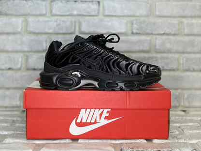 ナイキ　ペガサスプラス　28.5cm Hier geht es zum Nike Air Vapormax | 按運動查看產品