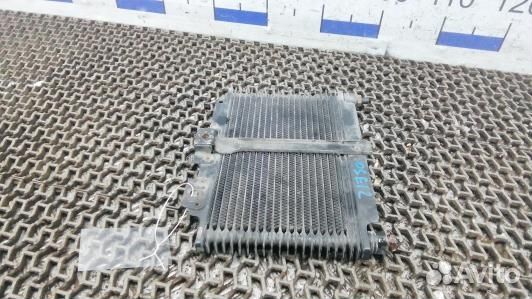 Радиатор масляный jeep grand cherokee WJ (OSE12KD0